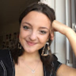 Meet your Posher, Lola